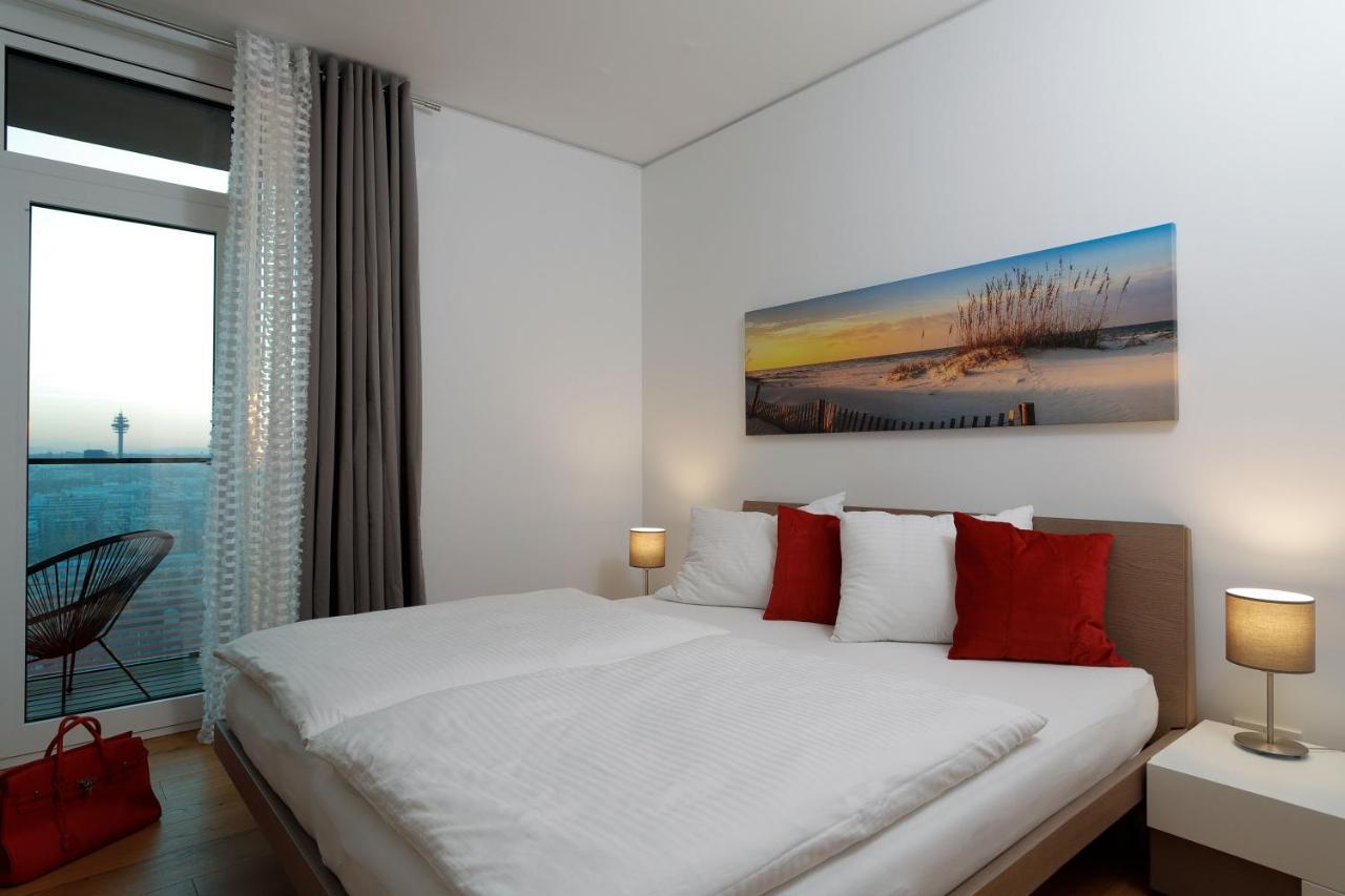 Triiiple Level 21 Mit Balkon Und Tiefgarage Wien