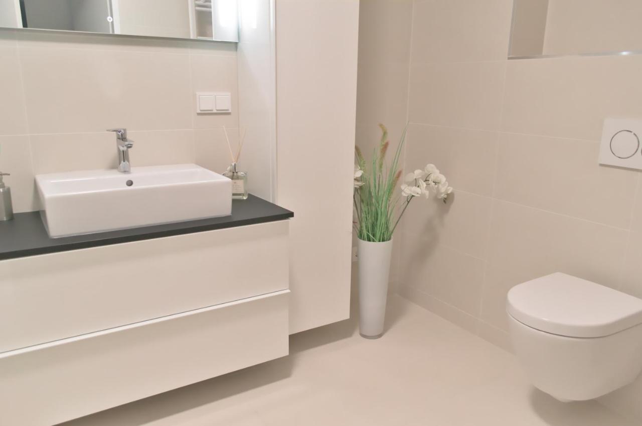 Apartment Triiiple Level 21 Mit Balkon Und Tiefgarage Wien